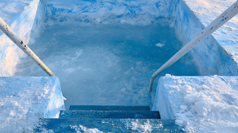 Cold Plunge & Cold Water Therapy: The Evidence Behind the Ice Bath Obsession